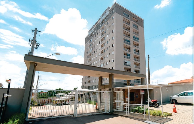 Mídia Digital de Prestígio em Clubes: Telas corporativas de anúncios instaladas no São João Tênis Clube, Cidade Satélite, Atibaia